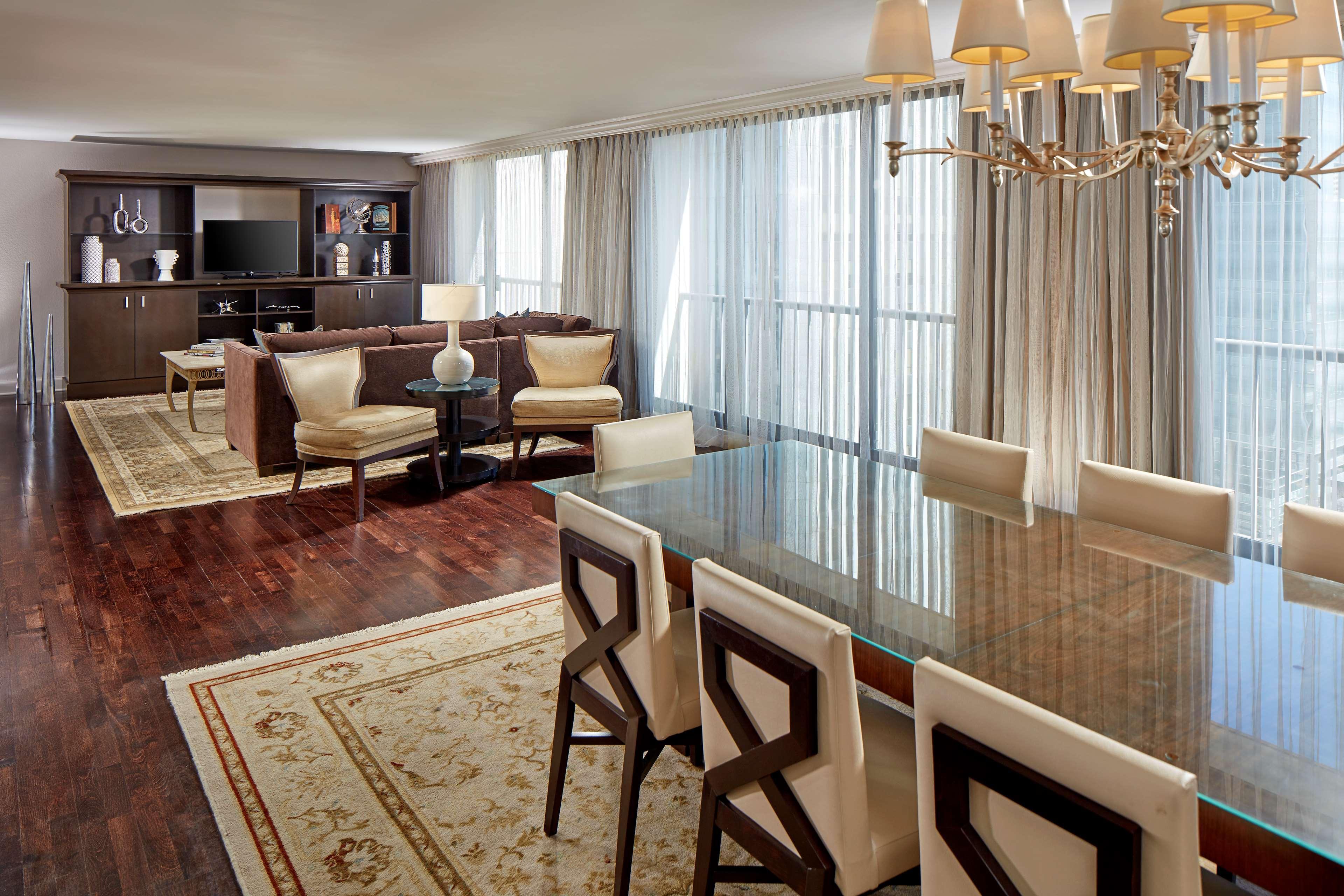 ไฮแอท รีเจนซี ทัลซา ดาวน์ทาวน์ Hotel ภายนอก รูปภาพ
