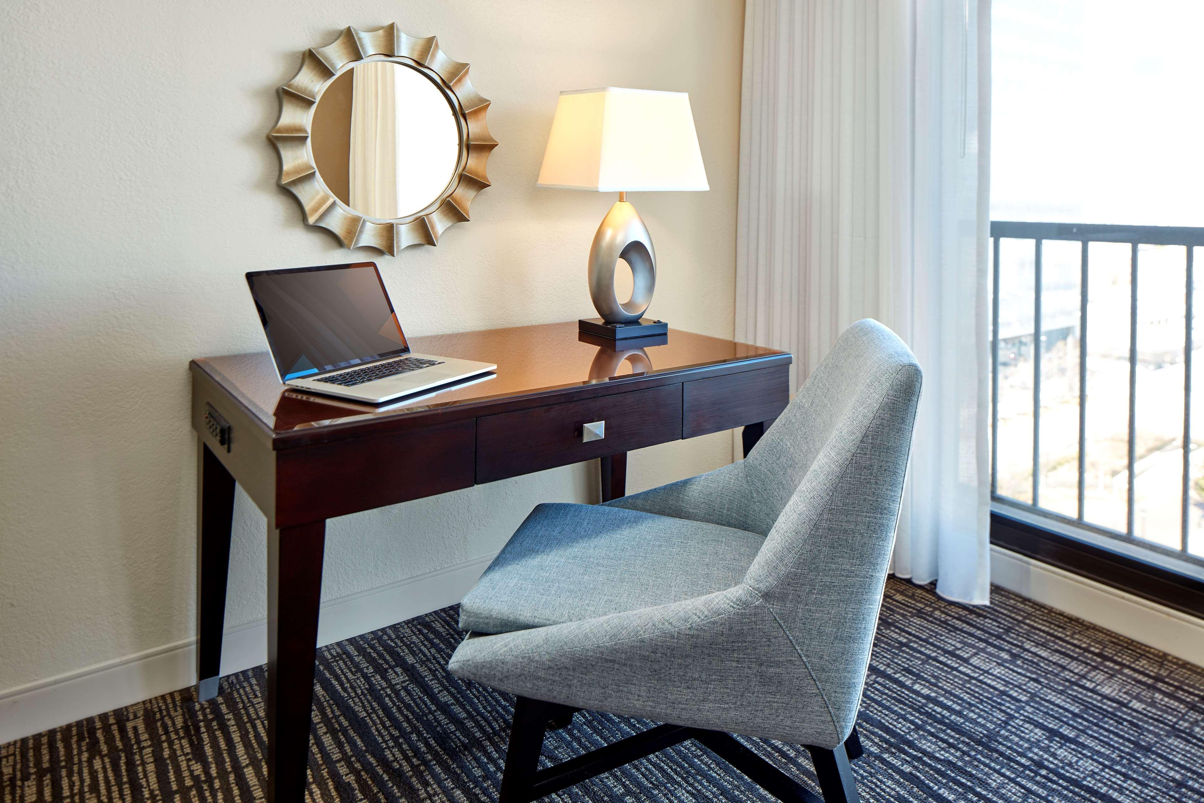 ไฮแอท รีเจนซี ทัลซา ดาวน์ทาวน์ Hotel ภายนอก รูปภาพ