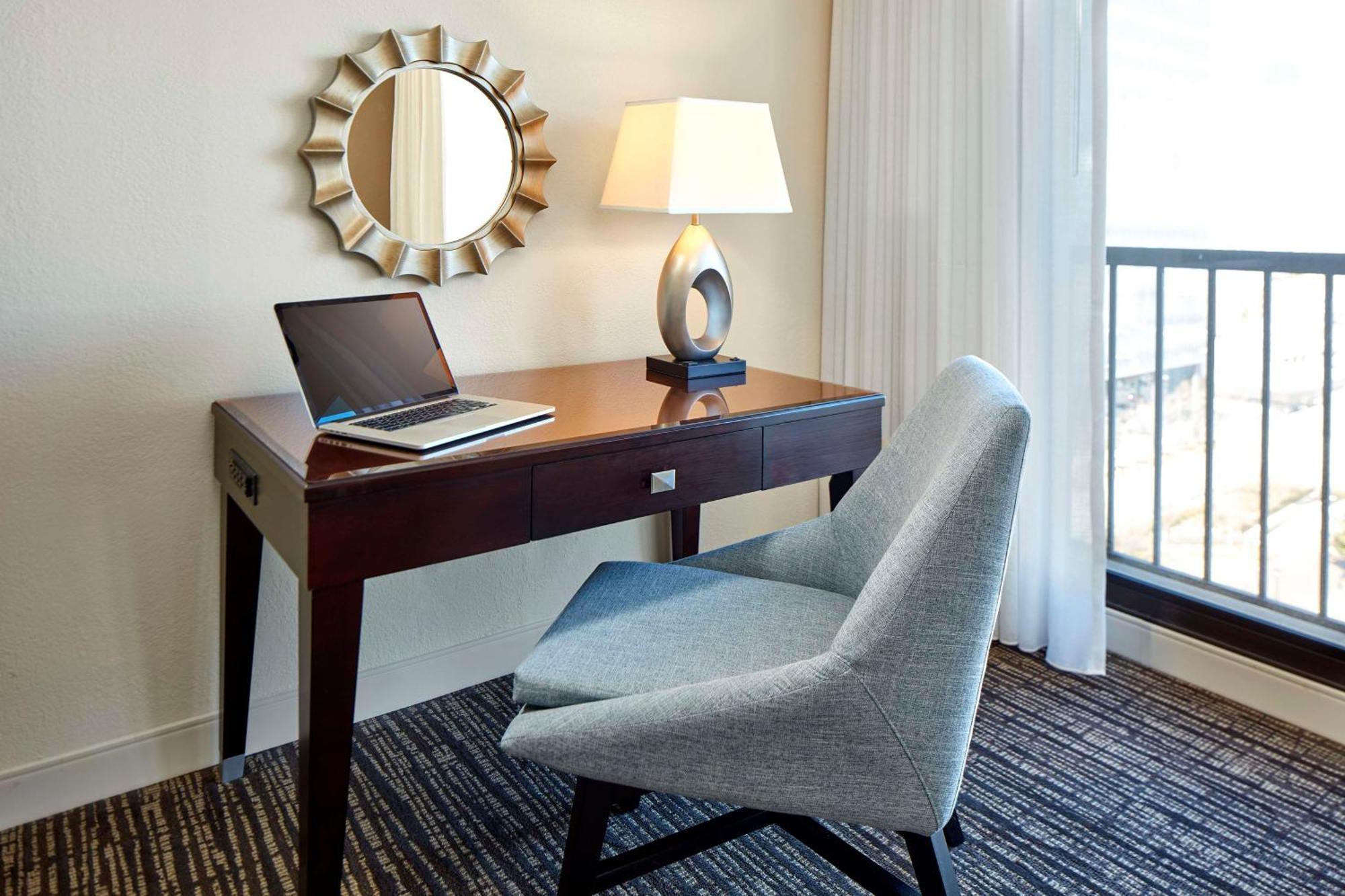 ไฮแอท รีเจนซี ทัลซา ดาวน์ทาวน์ Hotel ภายนอก รูปภาพ